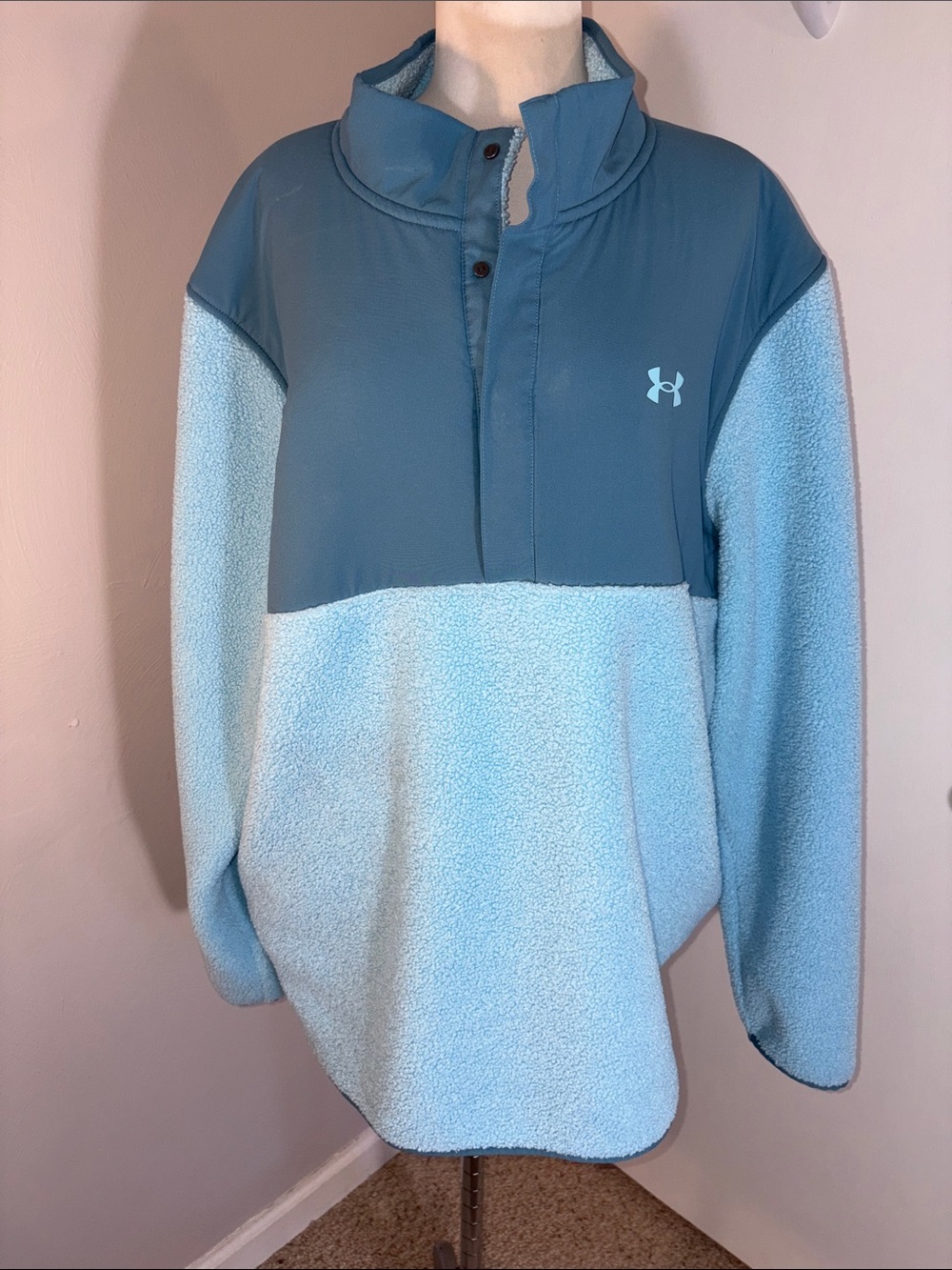 Under Armour Mens Two-Tone Light and Medium Blue Sherpa Pullover